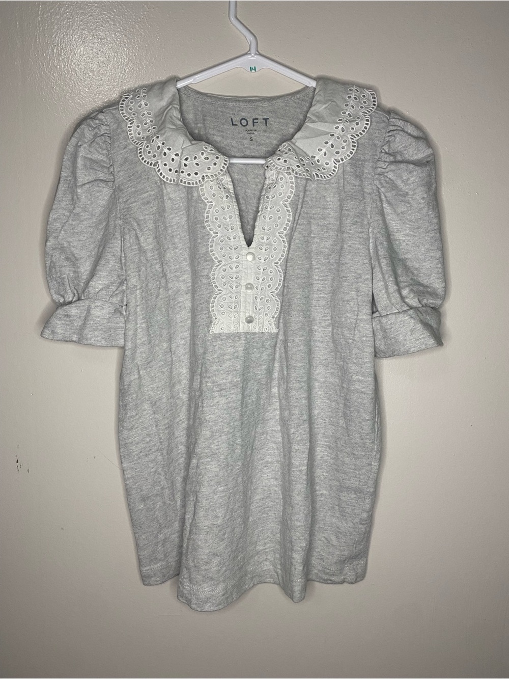 LOFT Eyelet Collar Heather Gray Puff Sleeve Cotton Top Size Small